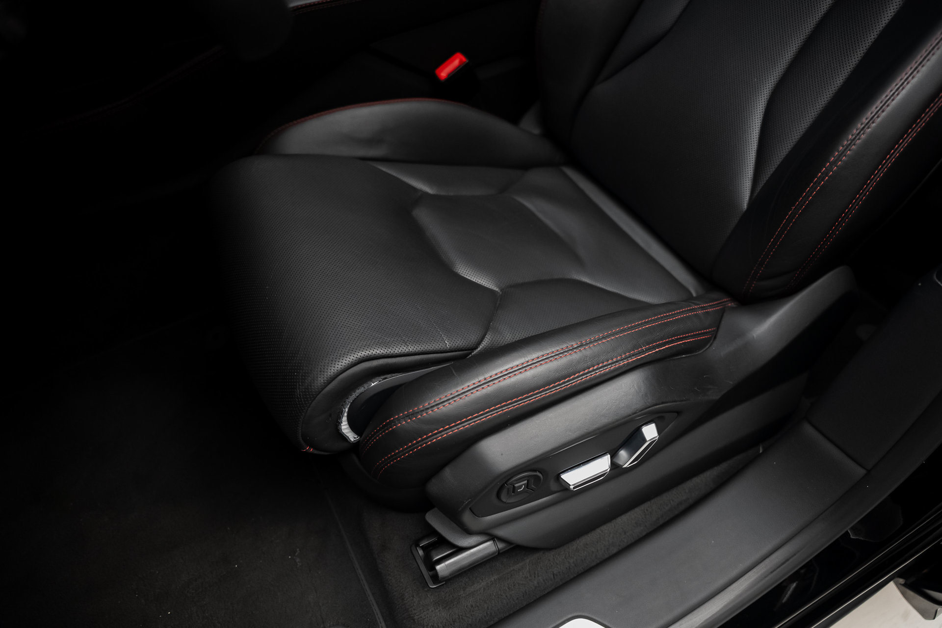 Used 2019 Lamborghini Urus AWD/4WD image 61