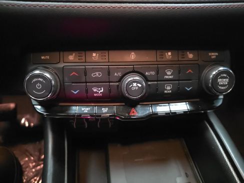 Used 2022 Dodge Durango R/T w/ Blacktop Package image 22