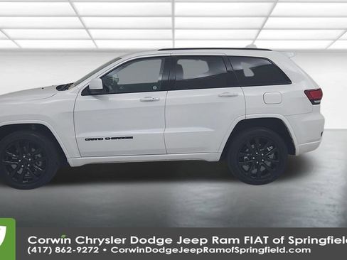 Used 2021 Jeep Grand Cherokee Laredo X image 8