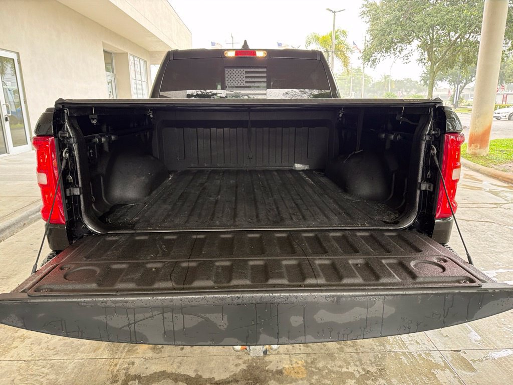 Used 2025 RAM 1500 Laramie w/ Sport Appearance Package AWD/4WD image 40