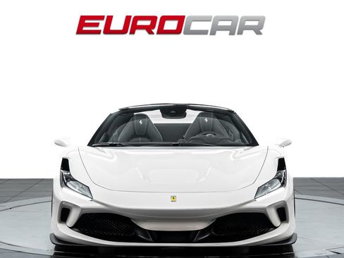 Used 2022 Ferrari F8 Tributo RWD image 10