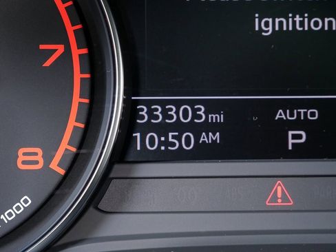 Used 2023 Audi Q5 2.0T Premium w/ Convenience Package image 11