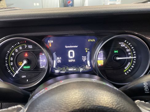 Used 2021 Jeep Wrangler Unlimited Sahara w/ Cold Weather Group image 21