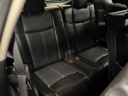 Used 2014 Nissan Pathfinder Platinum w/ Platinum Premium Package FWD image 13