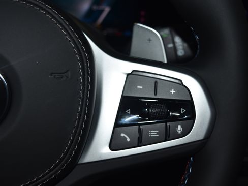 New 2026 BMW X7 M60i image 9