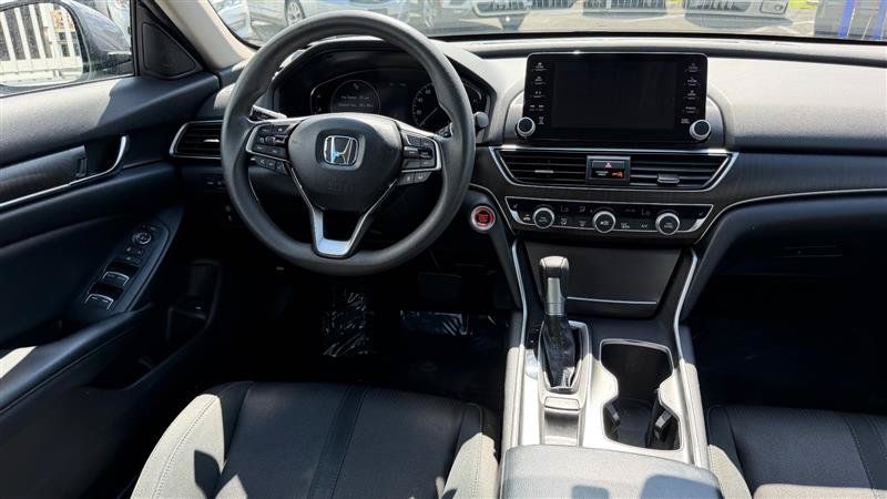 Used 2018 Honda Accord EX image 18
