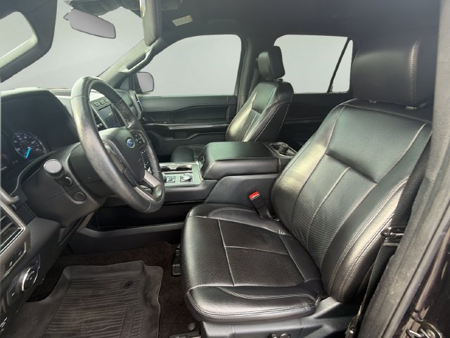 Used 2020 Ford Expedition Max XLT w/ Equipment Group 202A AWD/4WD image 18