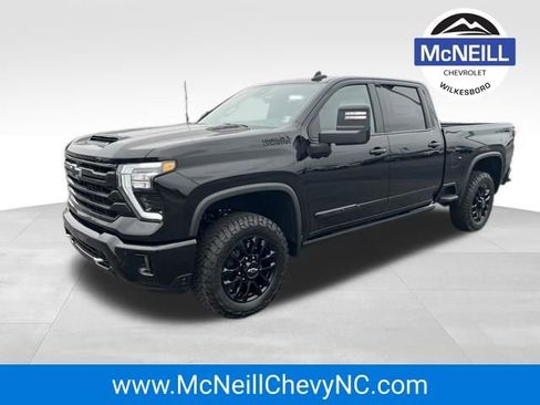 New 2026 Chevrolet Silverado 2500 High Country w/ High Country Premium Package image 3