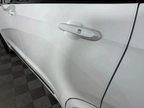 Used 2024 Cadillac XT6 Sport w/ LPO, ONYX Package image 28