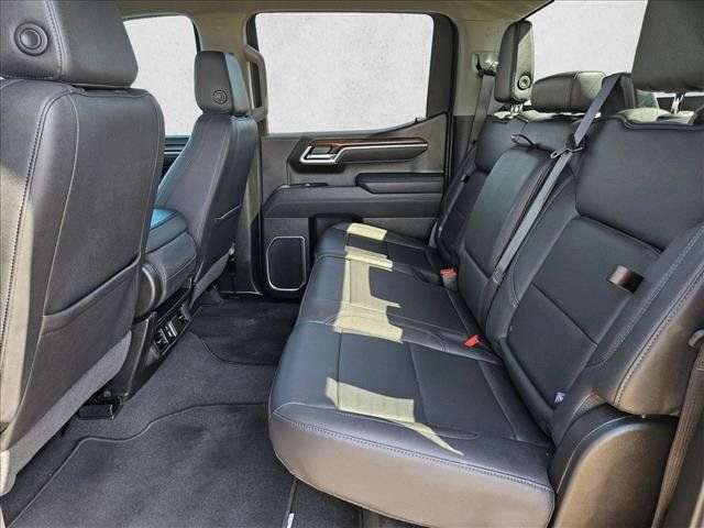 Used 2026 GMC Sierra 1500 SLT AWD/4WD image 21