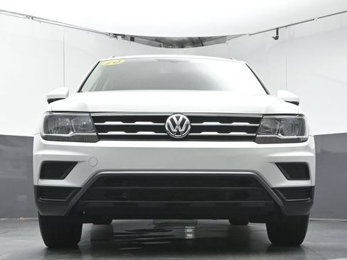 Used 2020 Volkswagen Tiguan SE FWD image 36