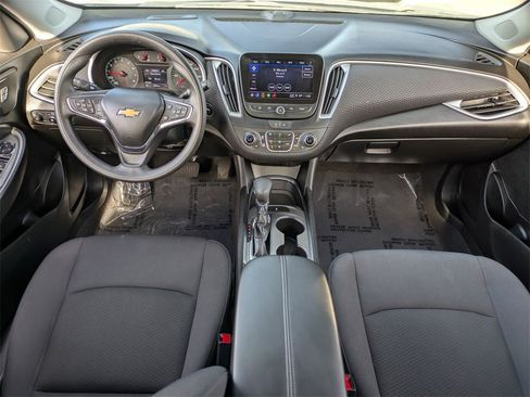 Used 2023 Chevrolet Malibu LT image 25