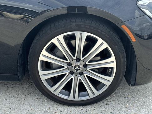 Used 2022 Mercedes-Benz E 350 Sedan image 4