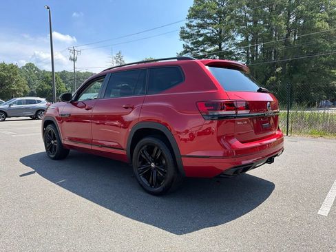 Used 2023 Volkswagen Atlas SEL R-Line AWD/4WD image 7