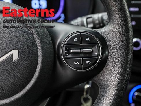 Used 2023 Kia Soul LX w/ Option Group 015 image 16