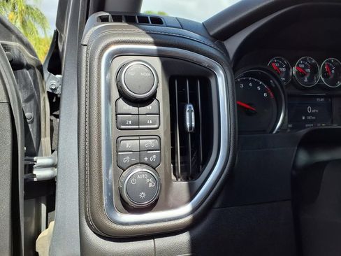 Used 2020 Chevrolet Silverado 1500 RST w/ True North Edition AWD/4WD image 26