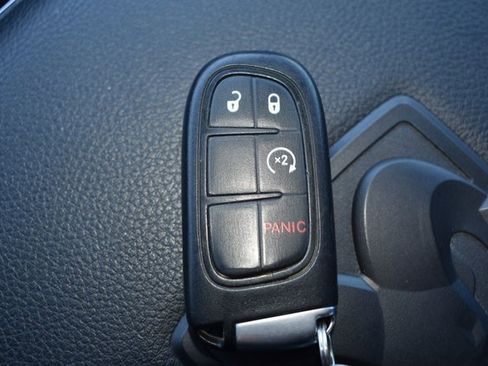 Used 2018 RAM 1500 Sport image 31