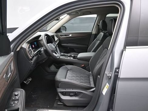 New 2026 Volkswagen Atlas SEL Premium R-Line AWD/4WD image 9