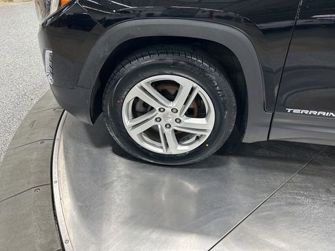 Used 2018 GMC Terrain SLE w/ Driver Convenience Package AWD/4WD image 30