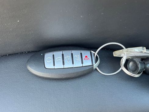 Used 2025 Nissan Sentra SV image 22