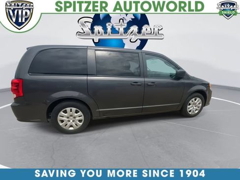 Used 2018 Dodge Grand Caravan SE w/ UConnect Hands-Free Group FWD image 10
