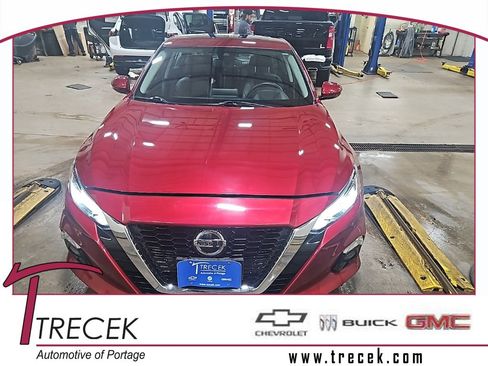 Used 2019 Nissan Altima 2.5 SL image 1