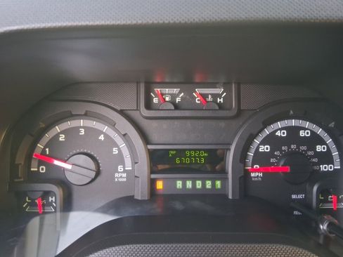 Used 2013 Ford E-150 and Econoline 150 image 10