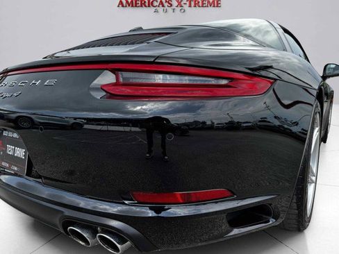 Used 2019 Porsche 911 Targa 4 image 17