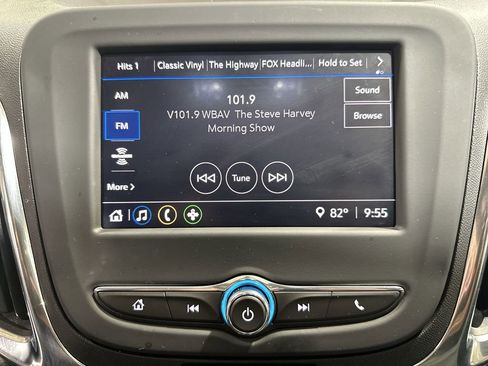 Used 2024 Chevrolet Equinox LT image 12