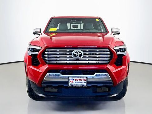 Used 2026 Toyota Tacoma Limited AWD/4WD image 9