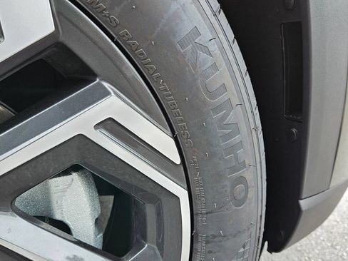 New 2025 Hyundai Tucson Limited FWD image 20