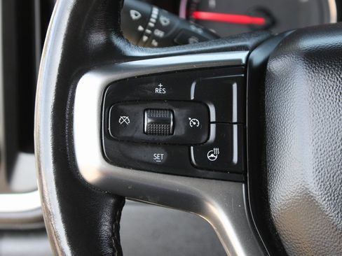 Used 2022 Chevrolet Silverado 2500 LT w/ Convenience Package image 21