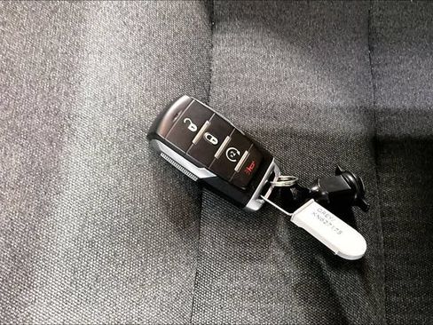 Used 2019 RAM 1500 Big Horn AWD/4WD image 32