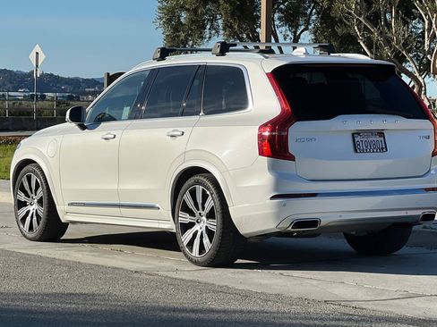 Used 2020 Volvo XC90 T8 Inscription image 6
