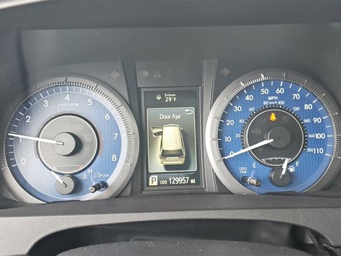 Used 2015 Toyota Sienna Limited Premium image 15