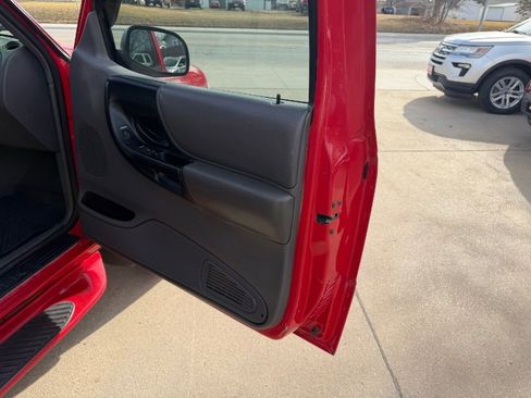 Used 1999 Ford Ranger XLT image 12