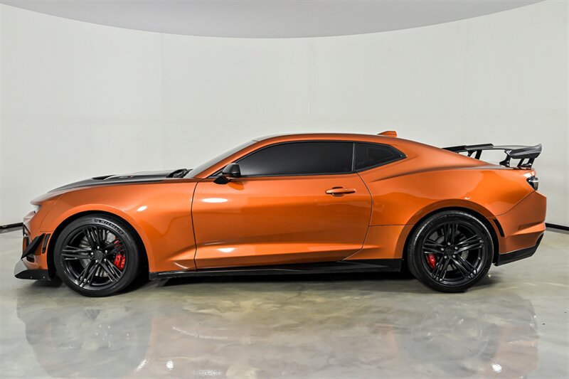 Used 2022 Chevrolet Camaro ZL1 RWD image 6