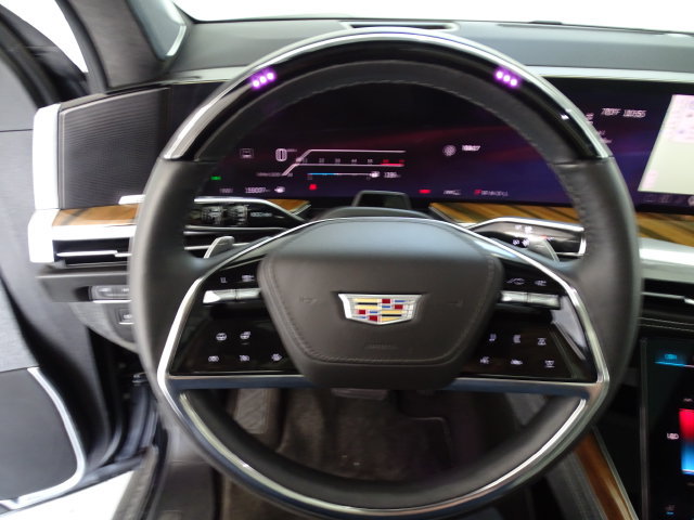 Used 2025 Cadillac Escalade ESV Sport Platinum AWD/4WD image 7