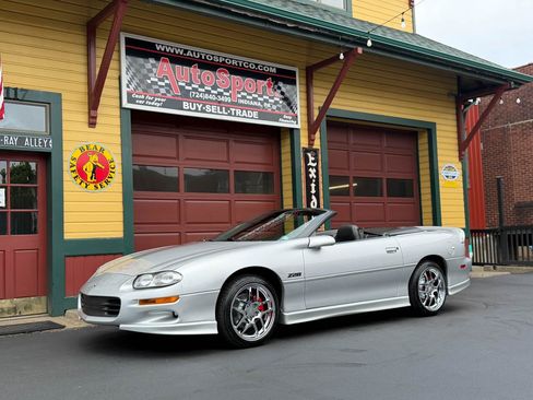 Used 2002 Chevrolet Camaro Z28 w/ Sport Appearance Pkg RWD image 16