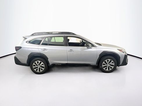 Used 2024 Subaru Outback AWD/4WD image 4