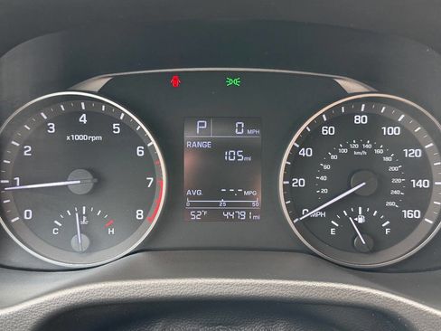 Used 2017 Hyundai Elantra SE image 14