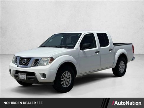 Used 2016 Nissan Frontier SV RWD image 1