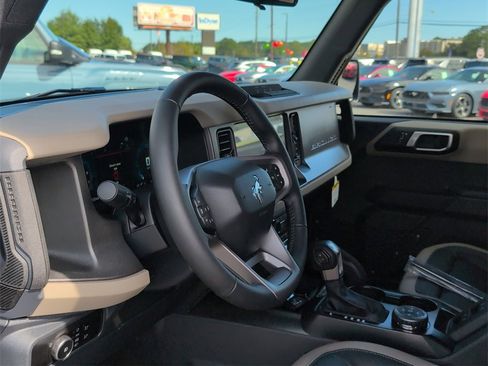 New 2025 Ford Bronco Big Bend w/ Black Diamond Package image 12