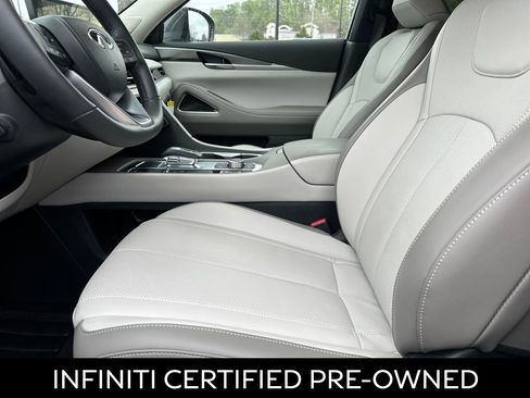 Certified 2026 INFINITI QX60 Luxe w/ Family Package image 19