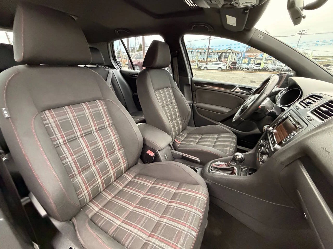 Used 2013 Volkswagen GTI 4-Door FWD image 22