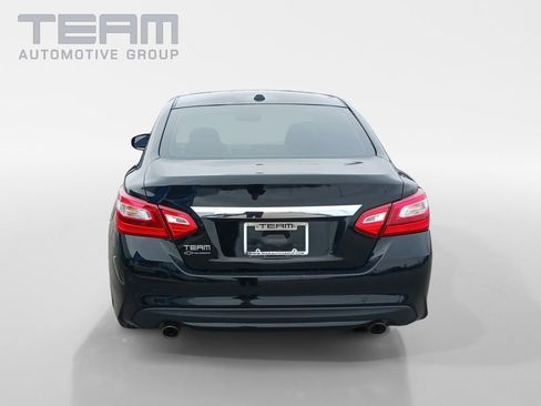 Used 2016 Nissan Altima 2.5 SV w/ Convenience Package image 6