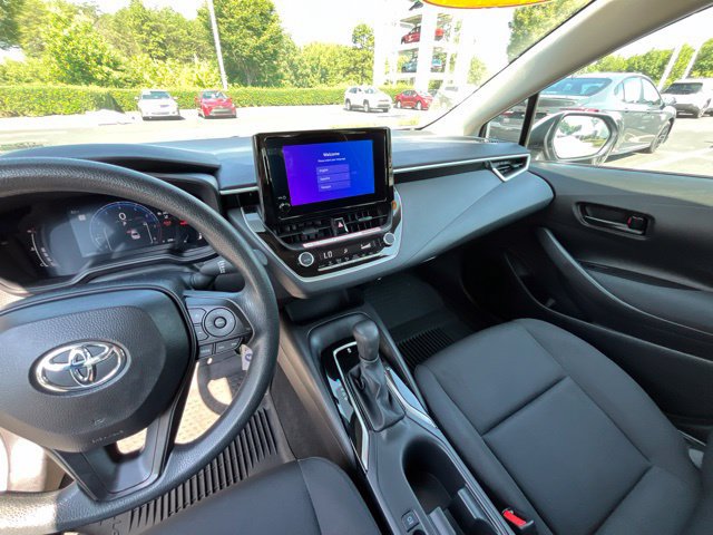 Used 2026 Toyota Corolla LE FWD image 29