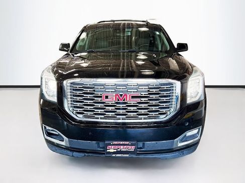 Used 2018 GMC Yukon XL Denali w/ Denali Ultimate Package AWD/4WD image 4