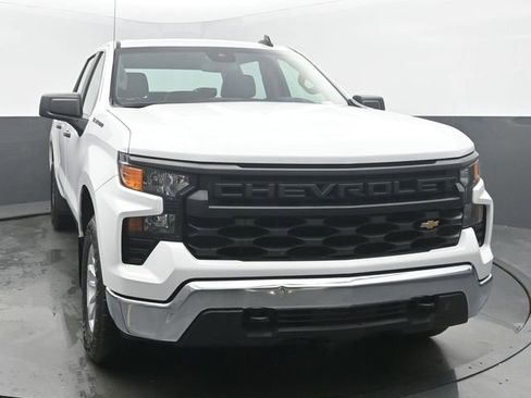 Used 2024 Chevrolet Silverado 1500 W/T w/ Trailering Package AWD/4WD image 8