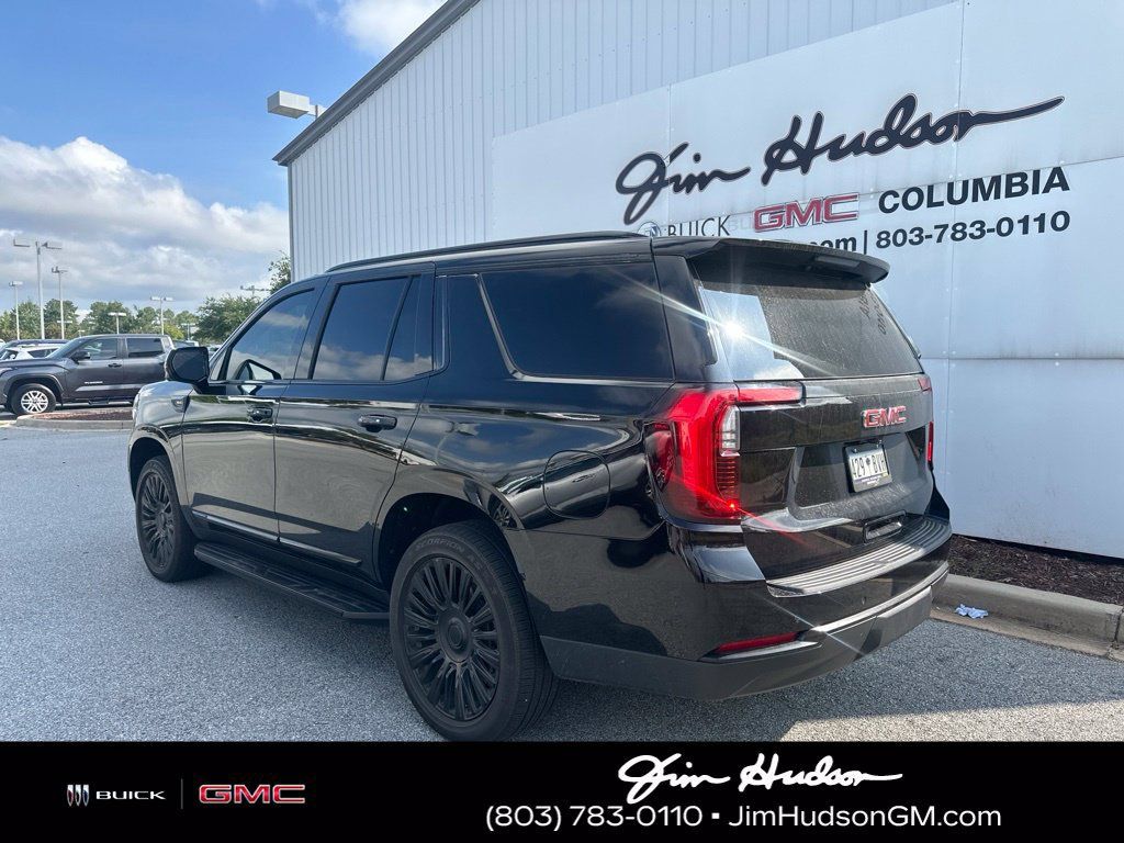Used 2025 GMC Yukon Elevation AWD/4WD image 4